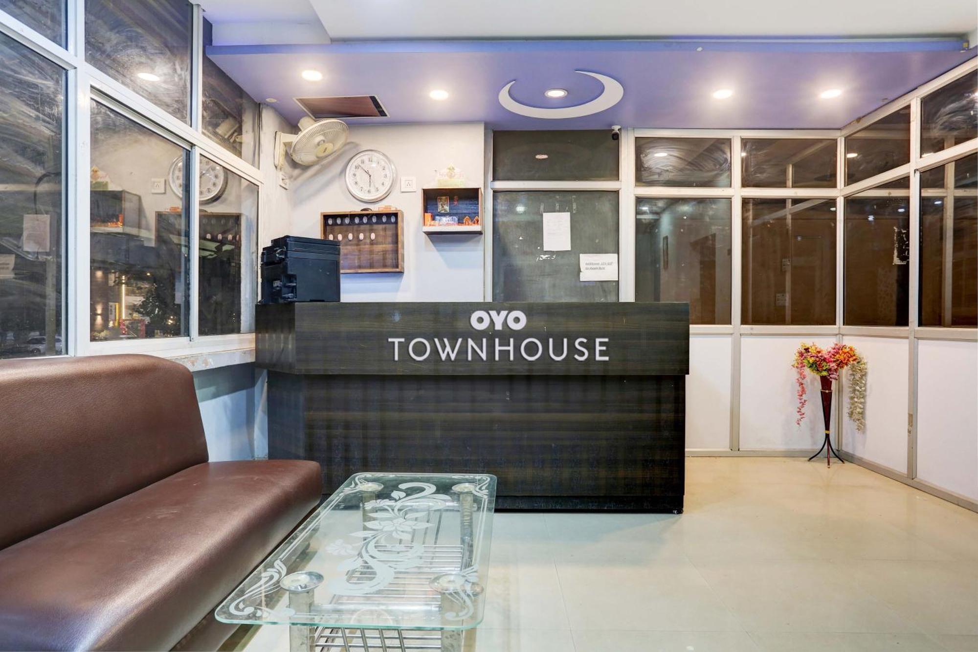 Collection O Hotel Moon Light Lucknow Buitenkant foto